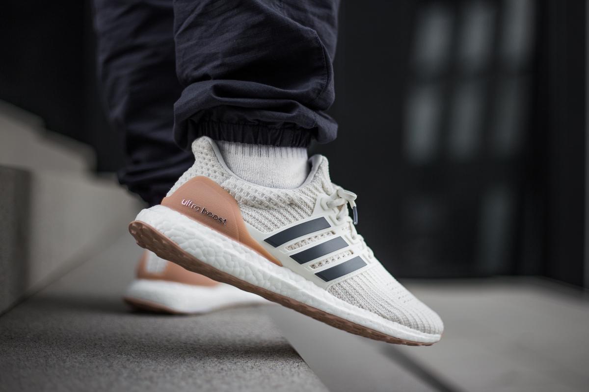 Adidas ultra boost (cloud white  tech ink  vapour grey) best sale